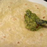 Tortilla mit Guacamole 