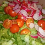 Grüner Salat mit Garnelen