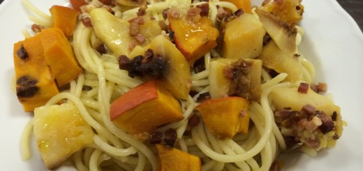 Spaghetti mit Kürbis und Speck