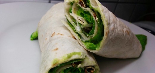 Avocado-Erbsen-Wraps