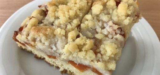 Marillenkuchen mit Streusel