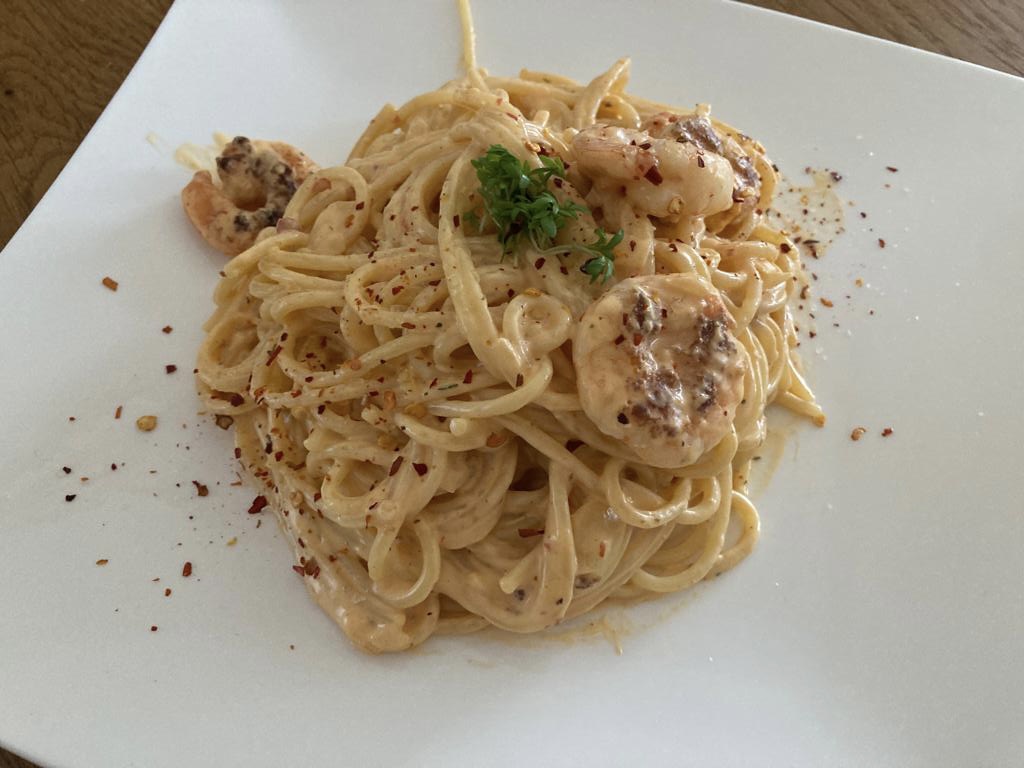 Feurige Spaghetti mit Brunch und Garnelen